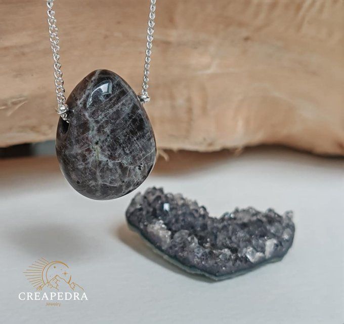 Collier Anorthorite